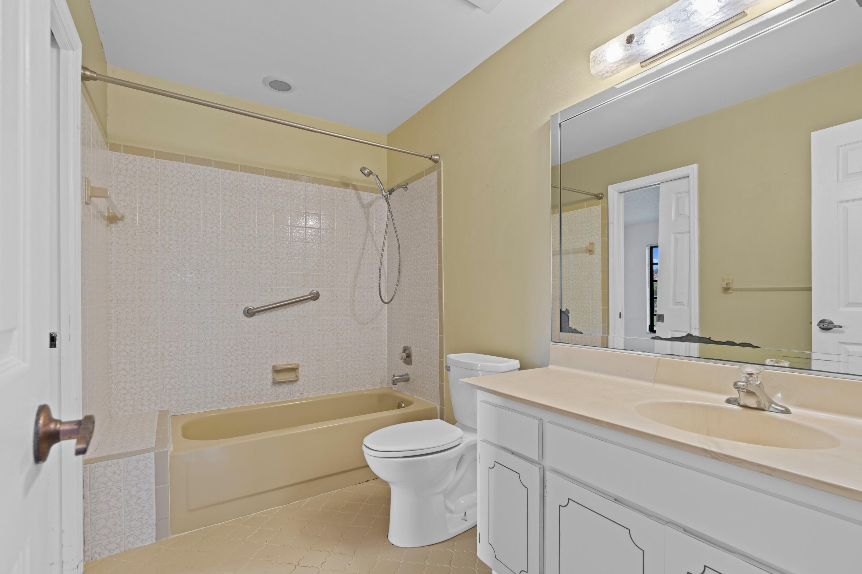 392 Northwest 42nd Street Boca Raton, FL 33431 - Photo 10 of 24 Bathroom #2