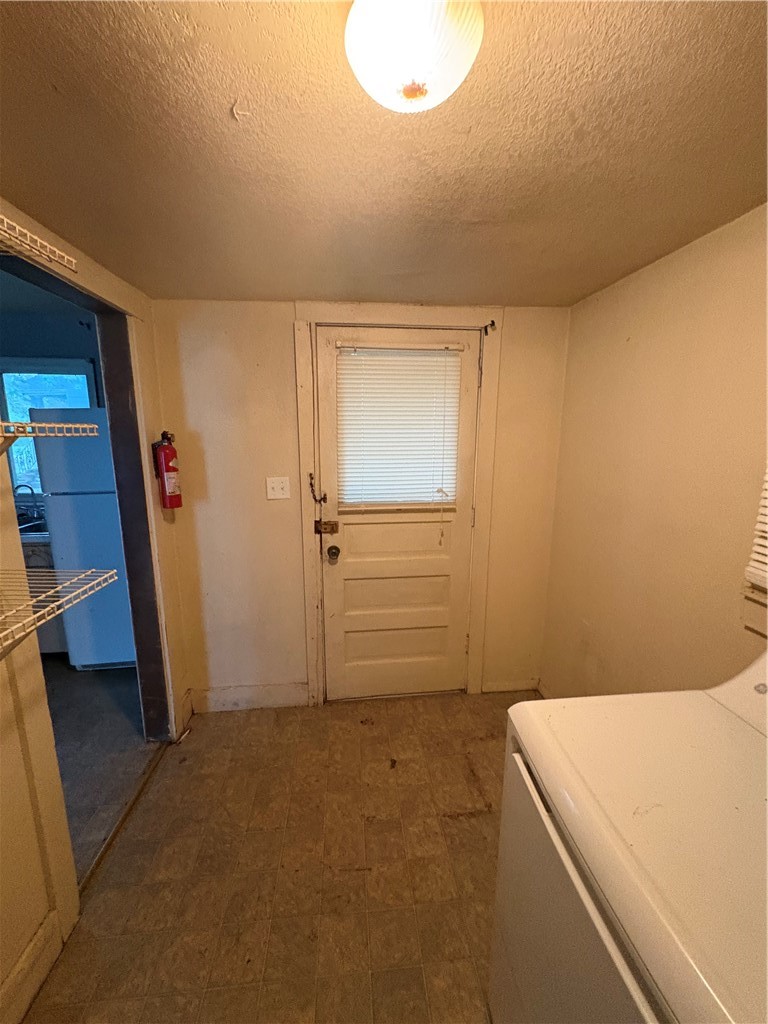 4547 East Rosewood Drive Decatur, IL 62521 - Photo 8 of 13