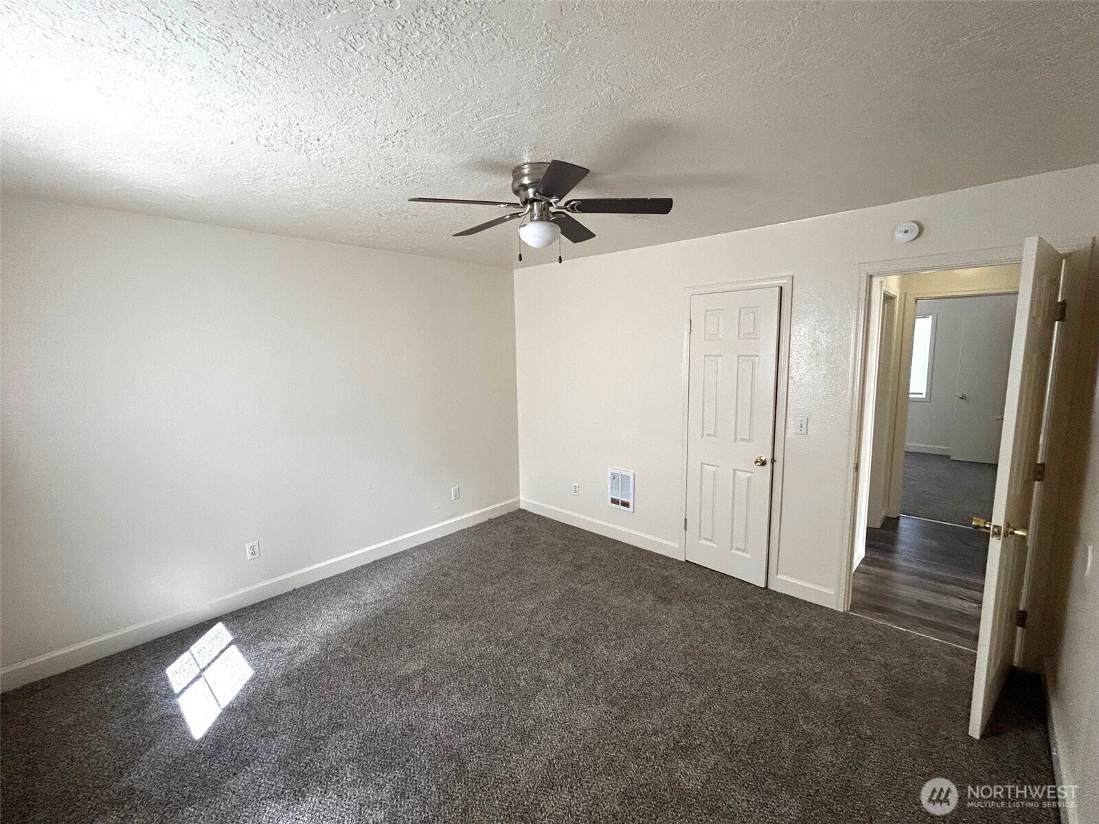 2914 Washington Way Longview, WA 98632 - Photo 12 of 17 wooden floor in an empty room