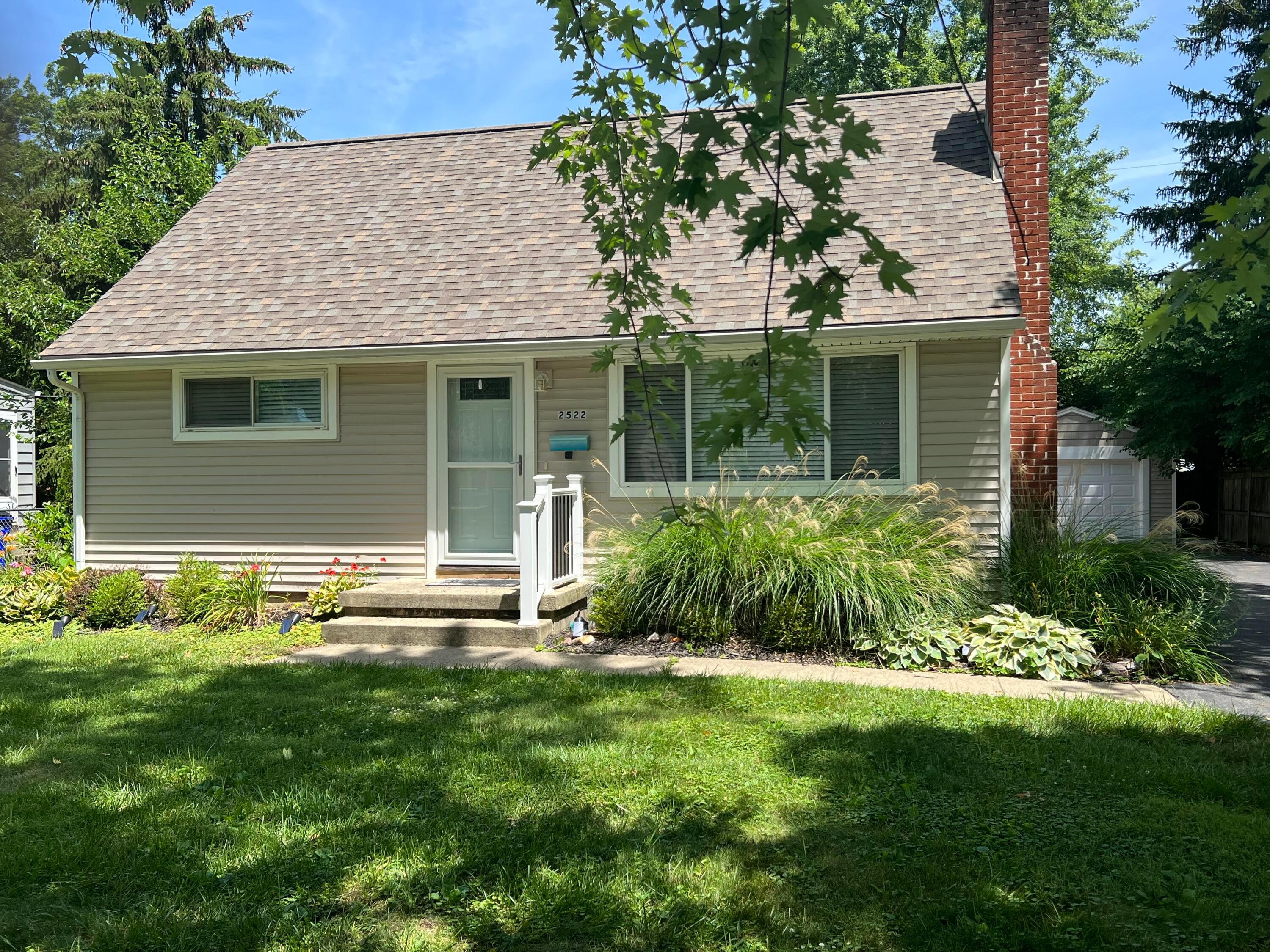 2522 Nottingham Road Columbus, OH 43221 - Photo 37 of 44 27ADF29F-6C00-486B-AF12-1E811B09E44B