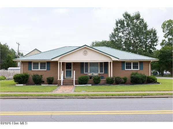 $270,000 | 900 North Broad Street, Edenton, NC 27932