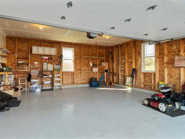 $587,000 | 142 Commodore Drive, Vergennes, VT 05491