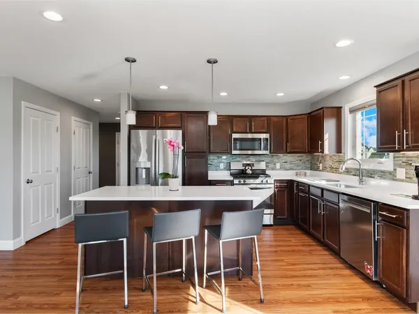 $587,000 | 142 Commodore Drive, Vergennes, VT 05491