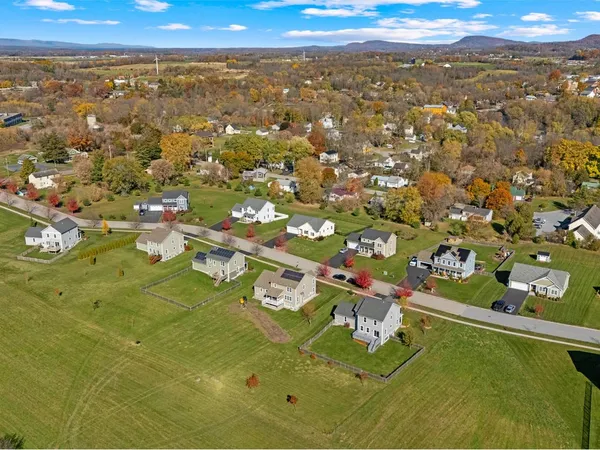$587,000 | 142 Commodore Drive, Vergennes, VT 05491