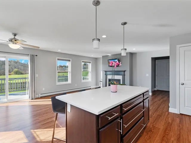 $619,900 | 142 Commodore Drive, Vergennes, VT 05491