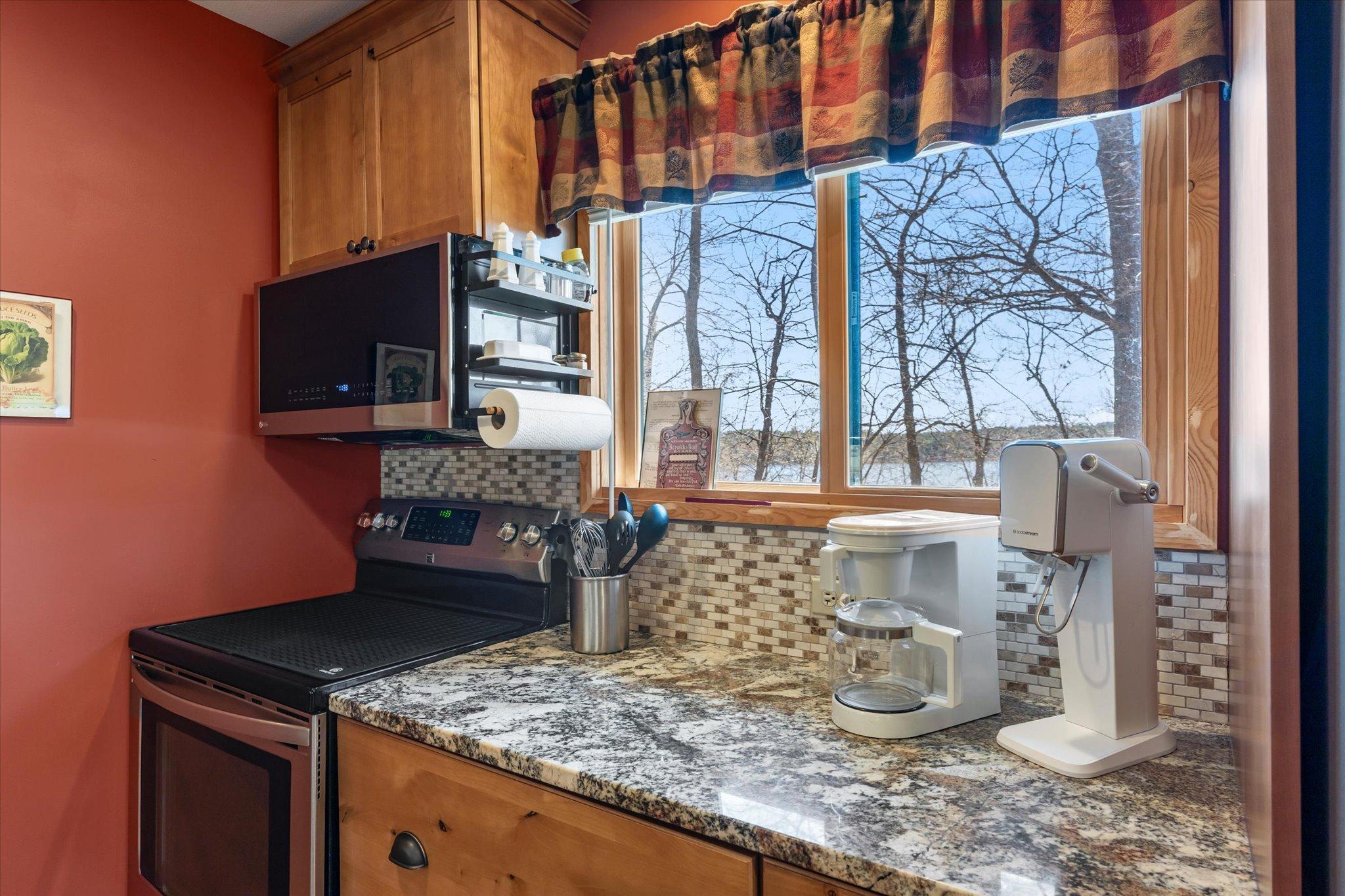 17190 Gayles Path Brainerd, MN 56401 - Photo 7 of 41
