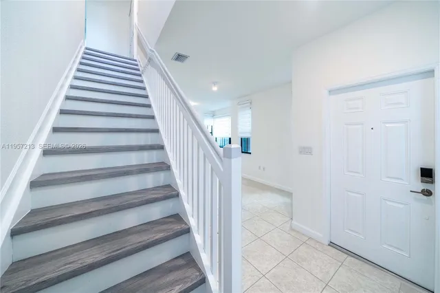 $3,400 | 1928 Southwest 5th Boulevard, Unit 1928, Fort Lauderdale, FL 33312