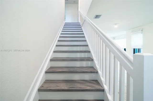 $3,400 | 1928 Southwest 5th Boulevard, Unit 1928, Fort Lauderdale, FL 33312