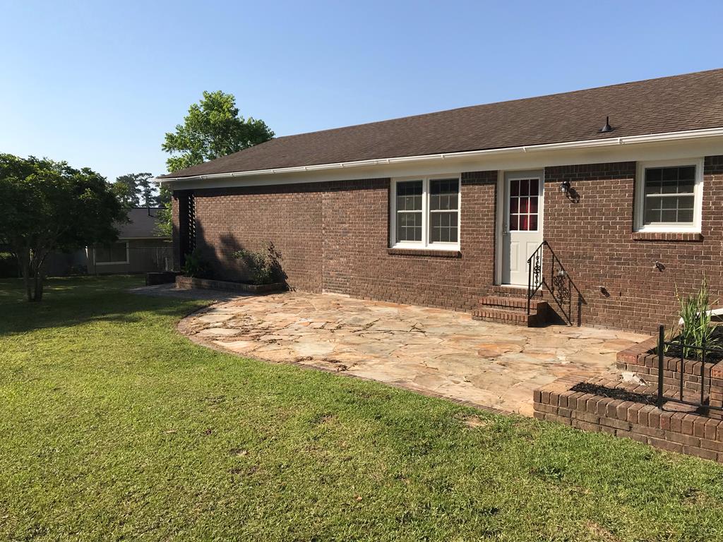 472 Kensington Road Columbus, GA 31907 - Photo 5 of 33 Flagstone patio off of the kitchen
