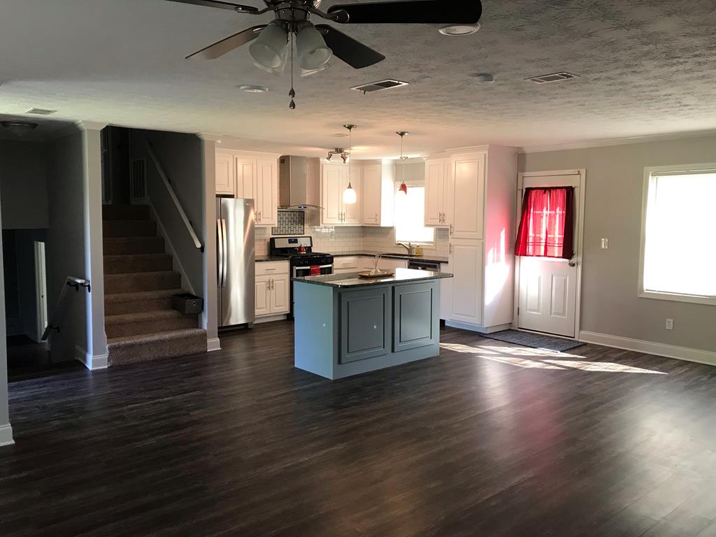 472 Kensington Road Columbus, GA 31907 - Photo 10 of 33 View of Kitchen from living room