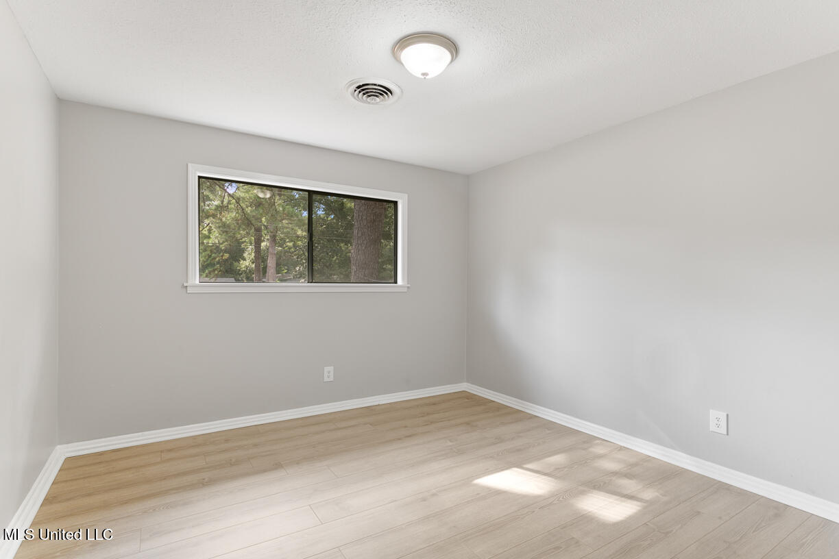 5444 Ridgewood Road Jackson, MS 39211 - Photo 15 of 25 5444 Ridgewood final-19