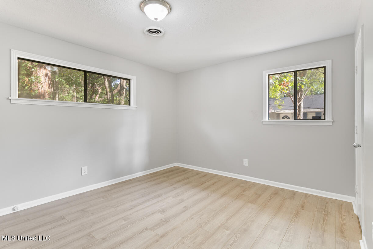 5444 Ridgewood Road Jackson, MS 39211 - Photo 19 of 25 5444 Ridgewood final-22