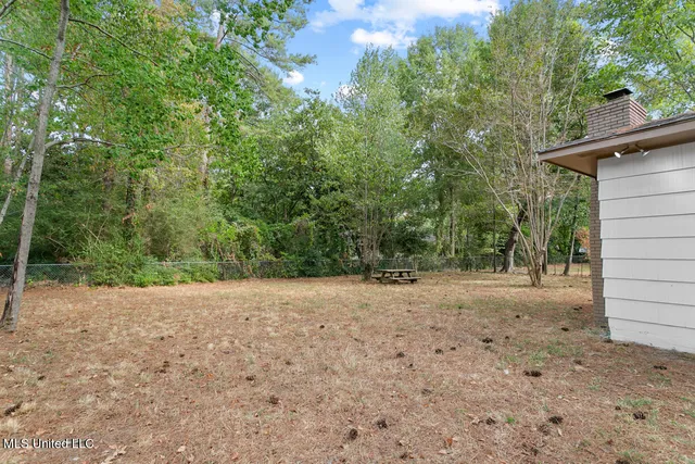 $169,000 | 5444 Ridgewood Road, Jackson, MS 39211