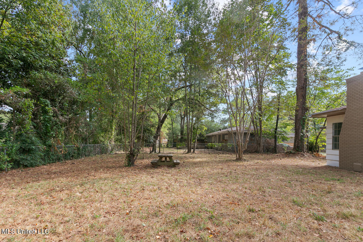 5444 Ridgewood Road Jackson, MS 39211 - Photo 25 of 25 5444 Ridgewood final-6