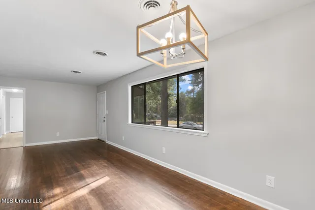 $169,000 | 5444 Ridgewood Road, Jackson, MS 39211