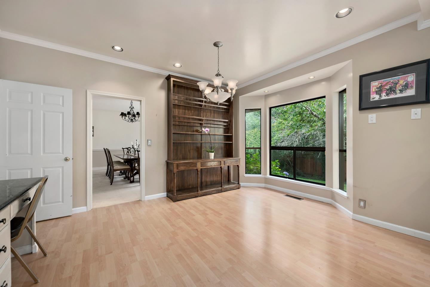 498 Walsh Road Atherton, CA 94027 - Photo 12 of 42 Gallery Image 12