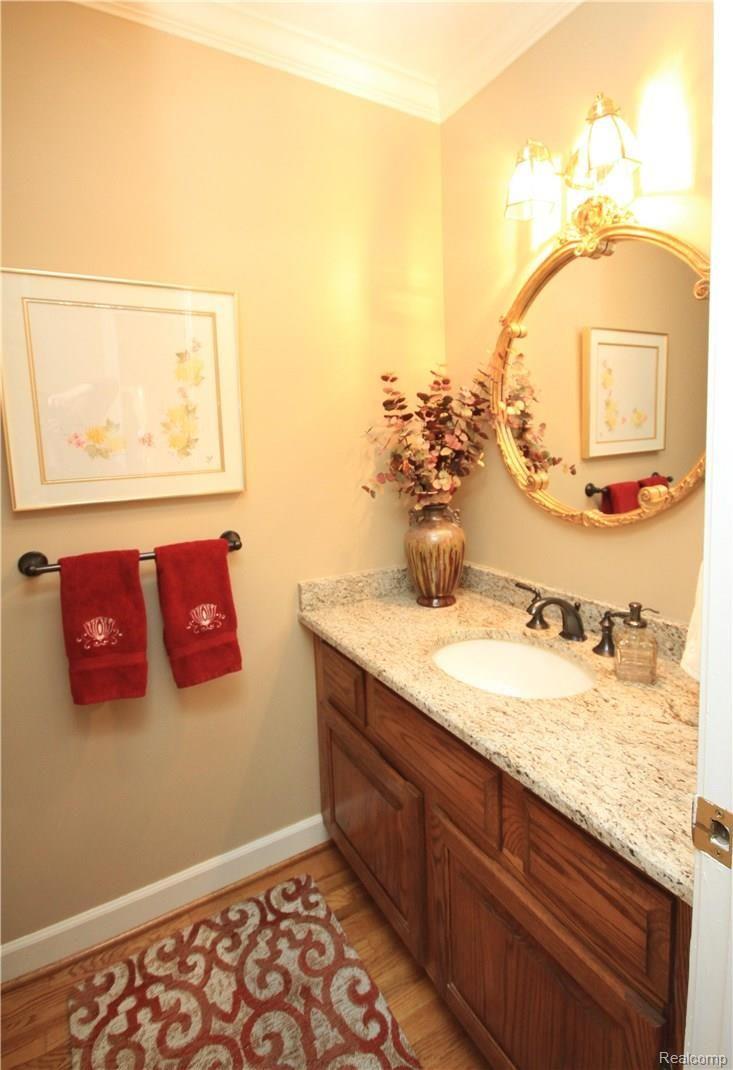 1266 Pebble Pointe Drive Rochester, MI 48307 - Photo 19 of 52 1266 060.JPG