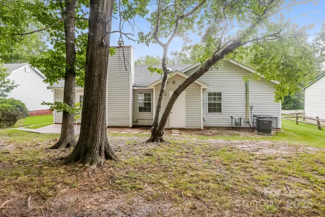 $1,755 | 8247 Gera Emma Drive, Charlotte, NC 28215