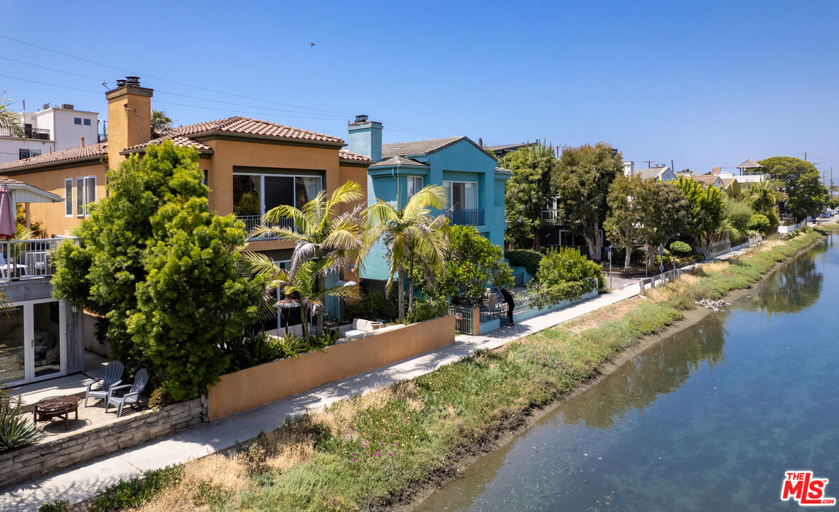 3705 Esplanade Marina del Rey, CA 90292 - Photo 33 of 41