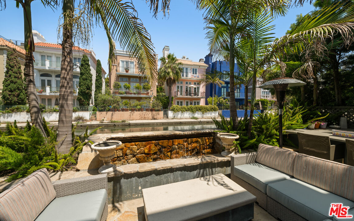 3705 Esplanade Marina del Rey, CA 90292 - Photo 7 of 41