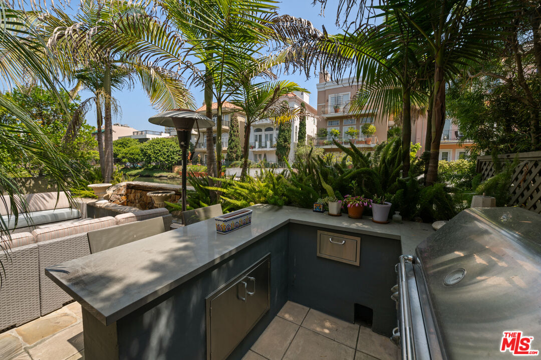 3705 Esplanade Marina del Rey, CA 90292 - Photo 8 of 41