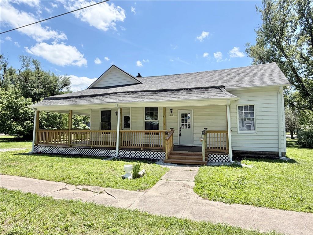 313 West Harrison Street Butler, MO 64730 - Photo 15 of 18