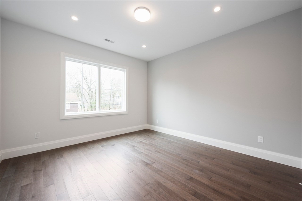 962 Walnut Street, Unit 962 Newton, MA 02459 - Photo 11 of 11