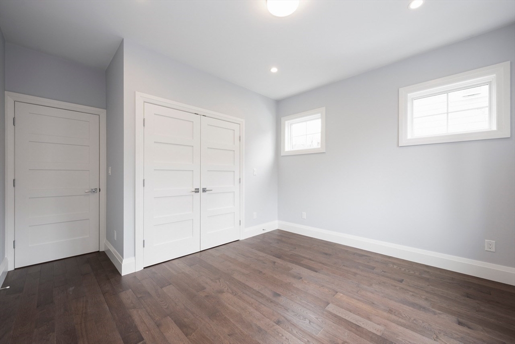 962 Walnut Street, Unit 962 Newton, MA 02459 - Photo 10 of 11