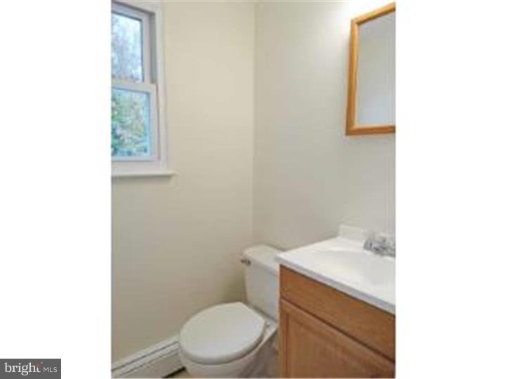 516 Valmore Road Fairless Hills, PA 19030 - Photo 11 of 25 Bathroom