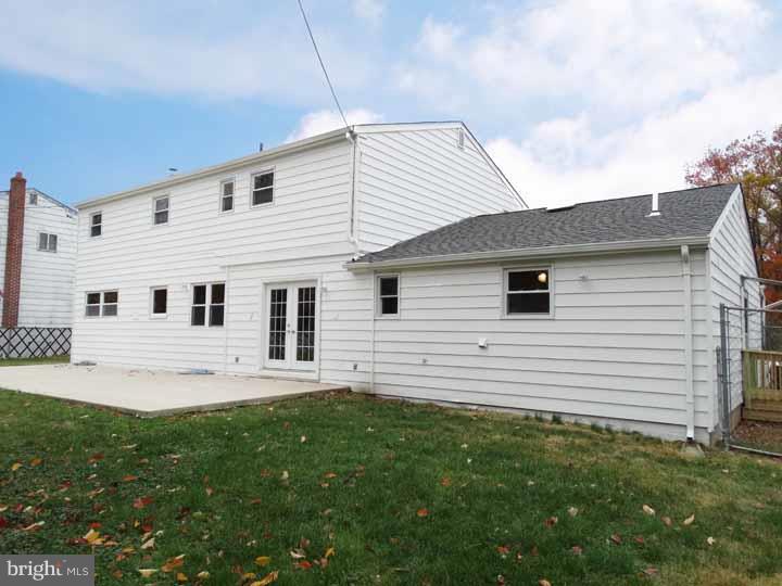 516 Valmore Road Fairless Hills, PA 19030 - Photo 22 of 25 Exterior Back