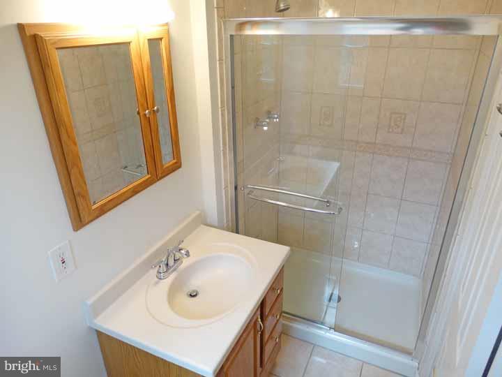 516 Valmore Road Fairless Hills, PA 19030 - Photo 10 of 25 Bathroom