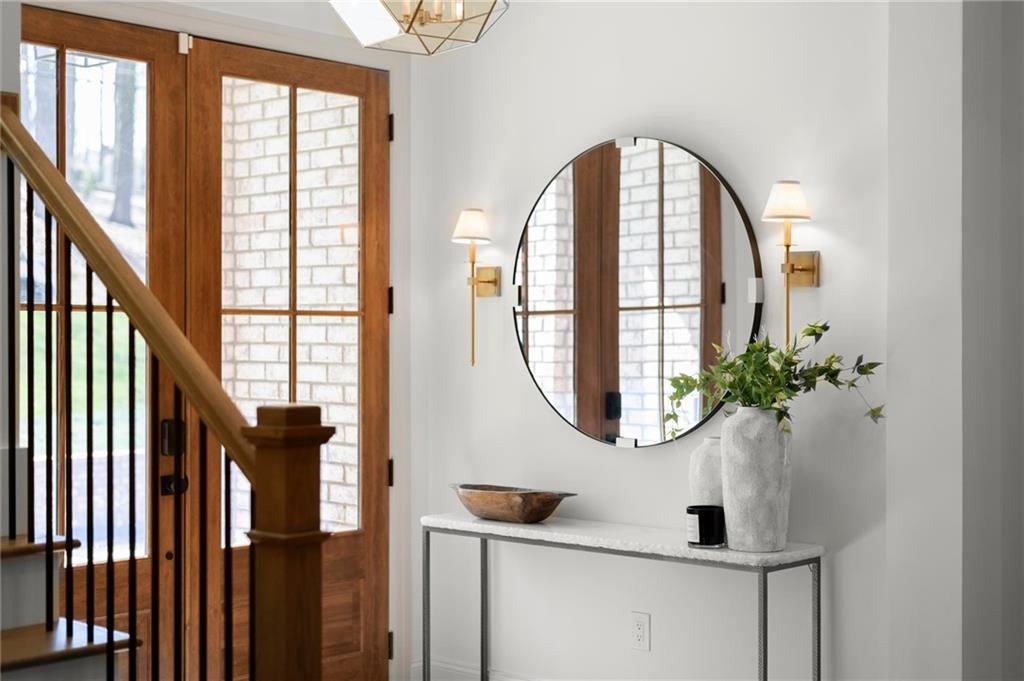 660 Colston Road Marietta, GA 30064 - Photo 5 of 91