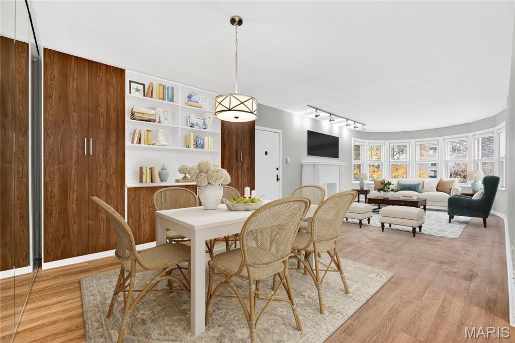 907 South Hanley Road, Unit 5 Clayton, MO 63105 - Photo 2 of 15