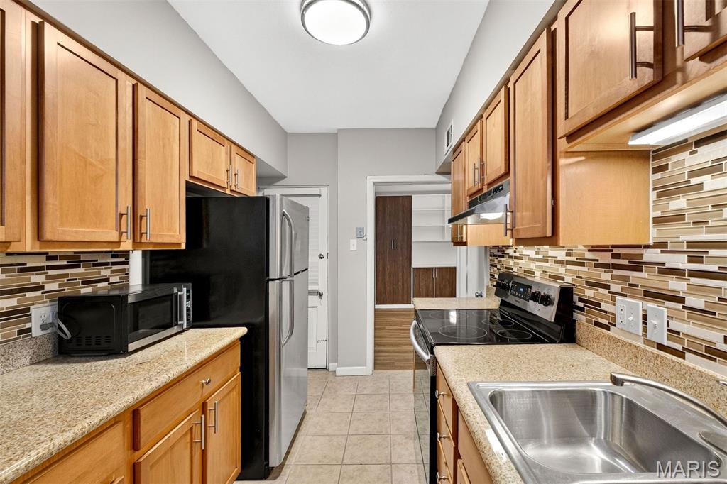 907 South Hanley Road, Unit 5 Clayton, MO 63105 - Photo 7 of 15