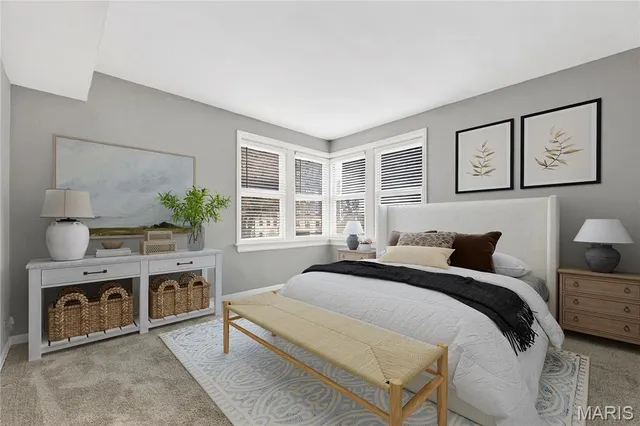 $149,900 | 907 South Hanley Road, Unit 5, Clayton, MO 63105