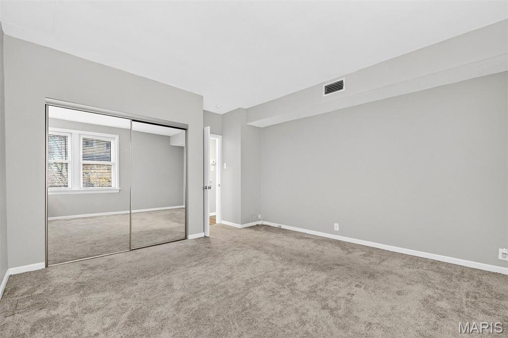 907 South Hanley Road, Unit 5 Clayton, MO 63105 - Photo 10 of 15