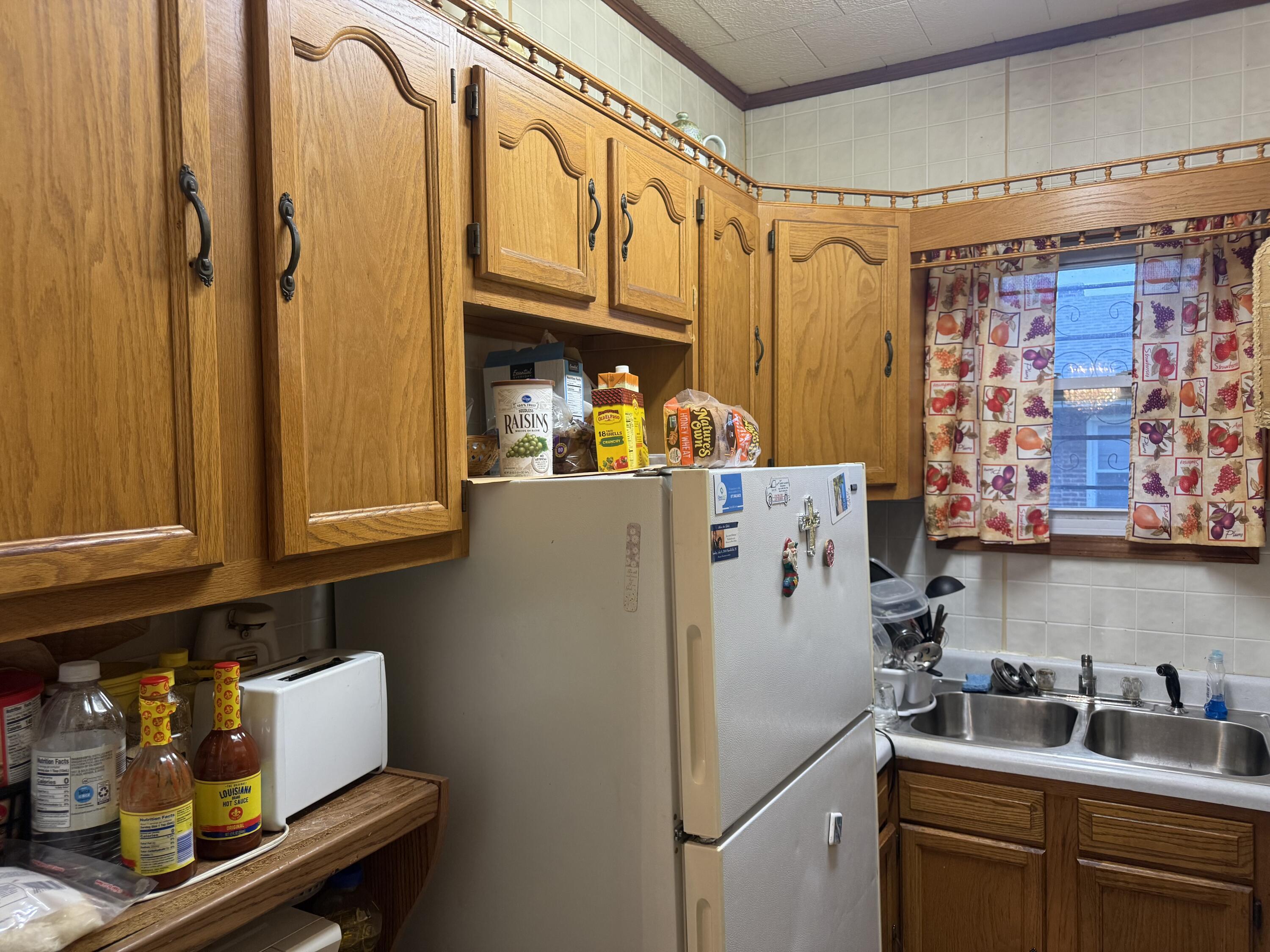 2421 Monroe Street Gary, IN 46407 - Photo 8 of 19 3000x2250