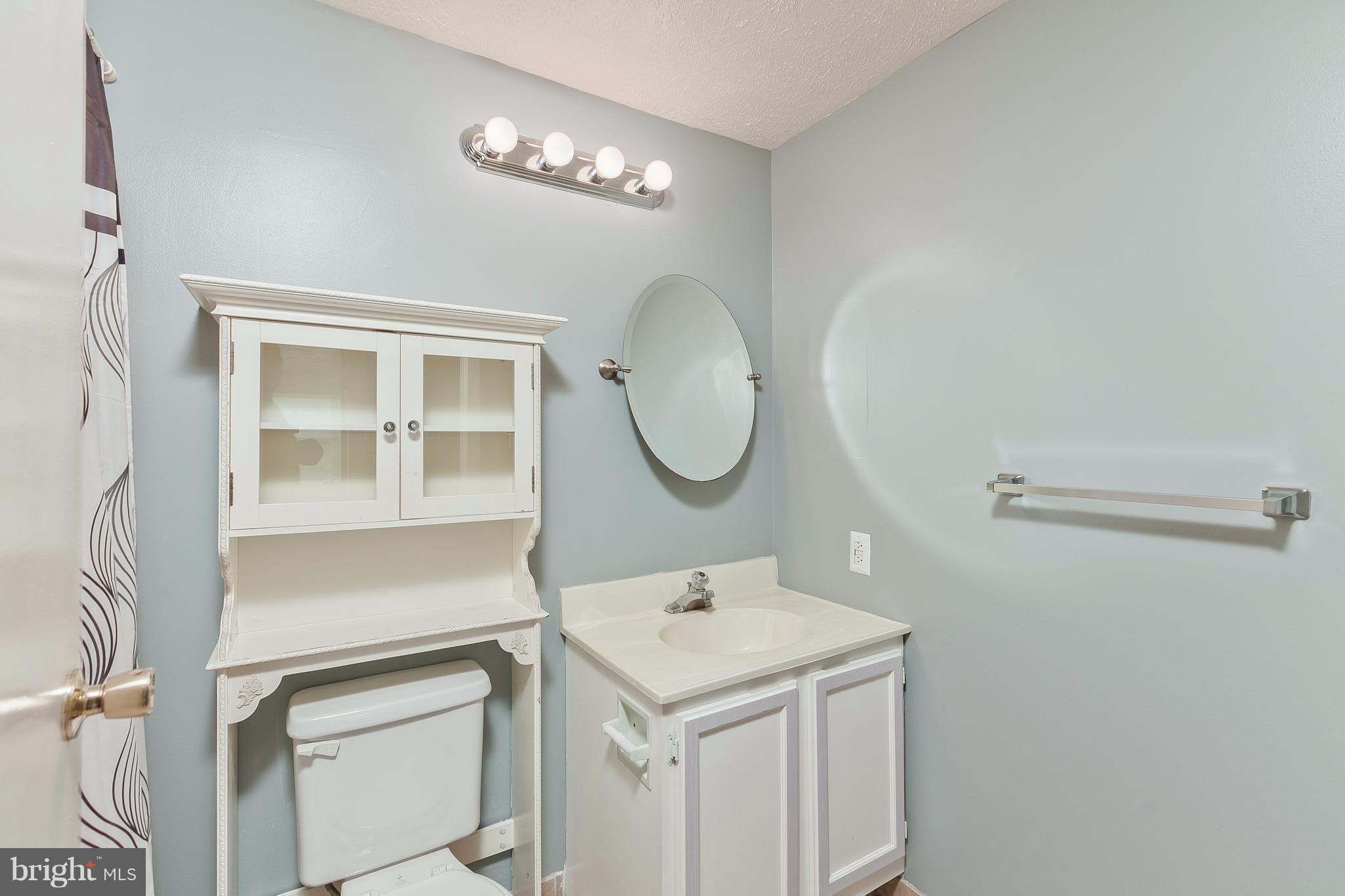 1569 Andover Lane Frederick, MD 21702 - Photo 15 of 28 Bath