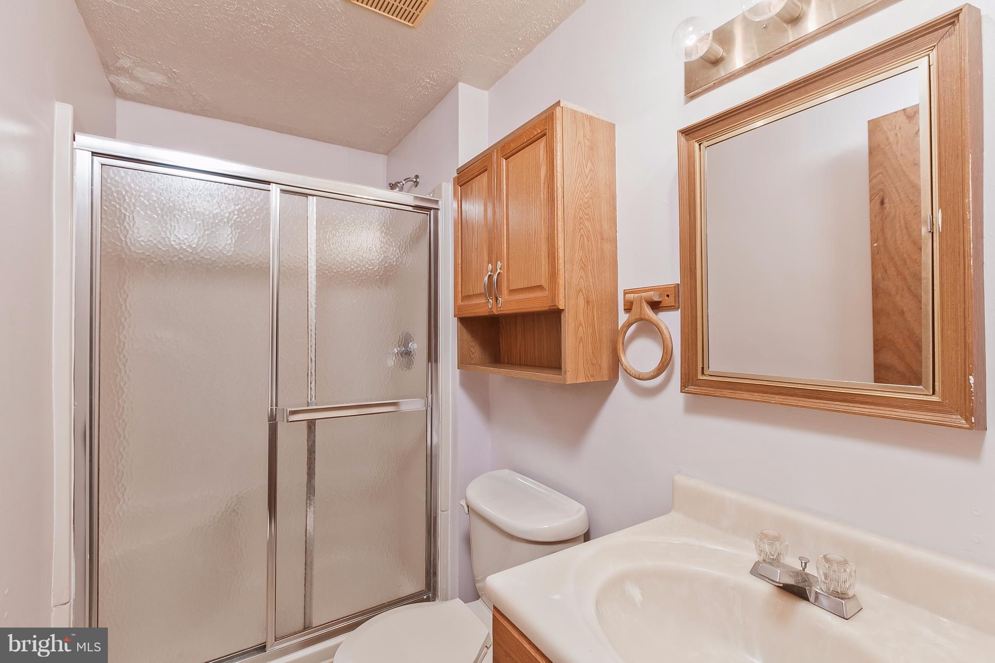 1569 Andover Lane Frederick, MD 21702 - Photo 18 of 28 Bath