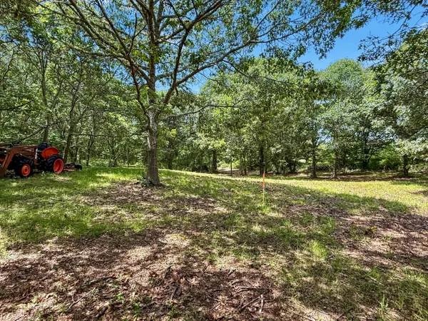 $1,150,000 | 0 Old Field Road, Aquinnah, MA 02535