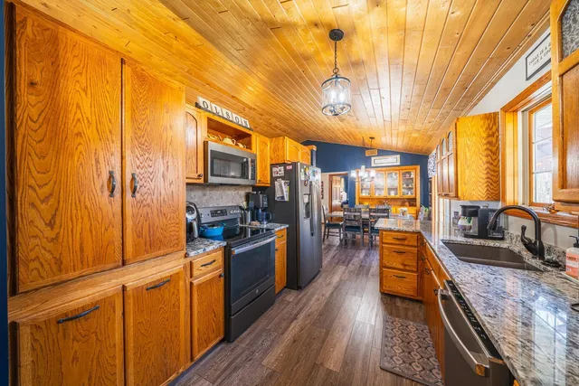 $444,000 | 16290 Co Highway 15, Audubon, MN 56511