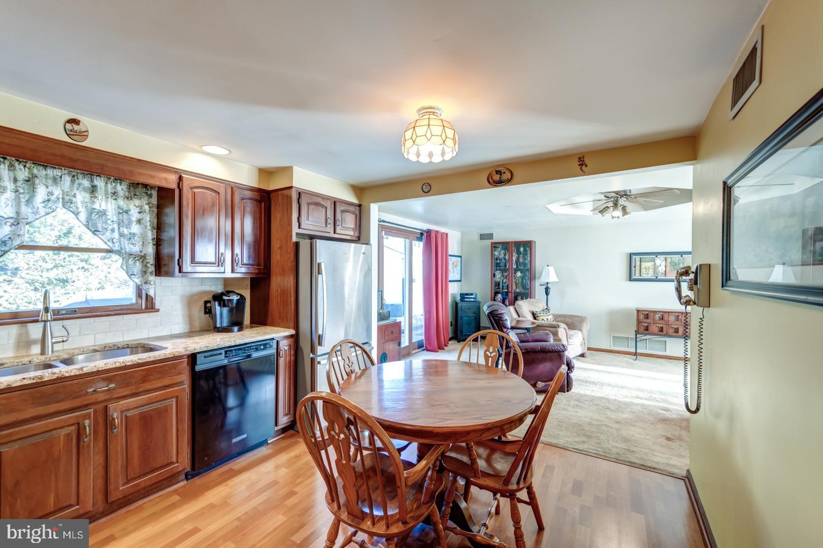 1819 Surrey Road Oreland, PA 19075 - Photo 13 of 37
