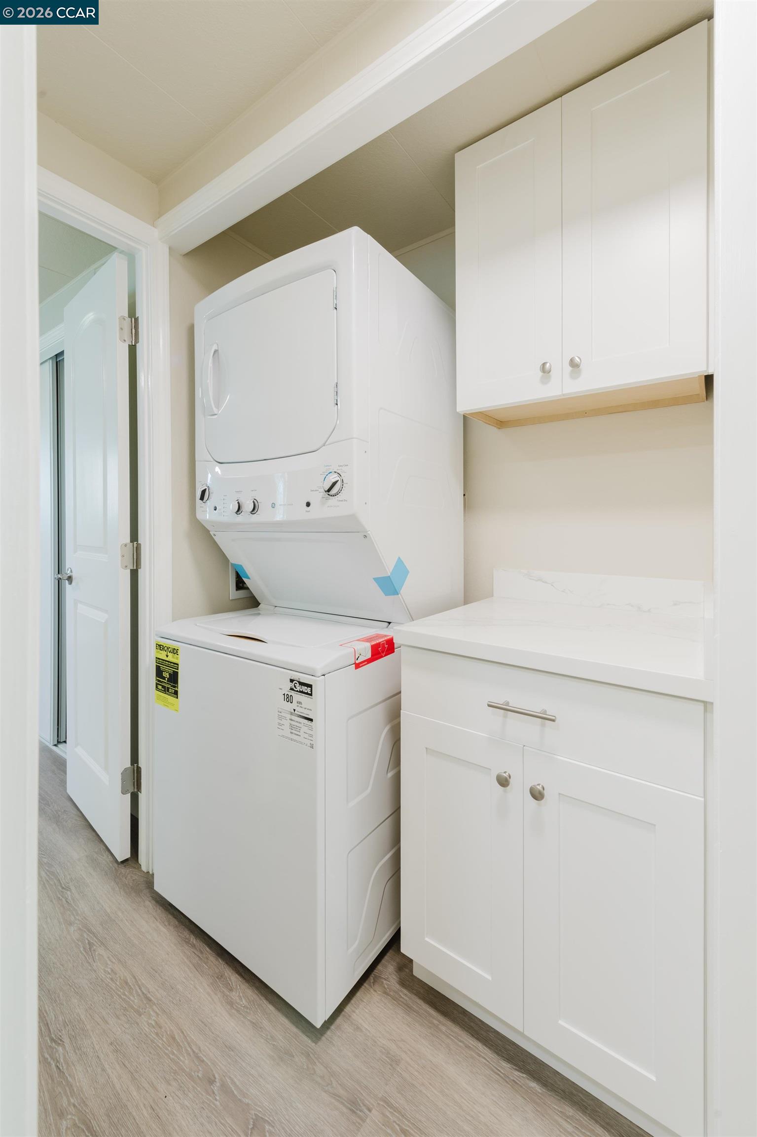 2990 San Pablo Dam Road, Unit 2 San Pablo, CA 94803 - Photo 22 of 41 a utility room with dryer and washer
