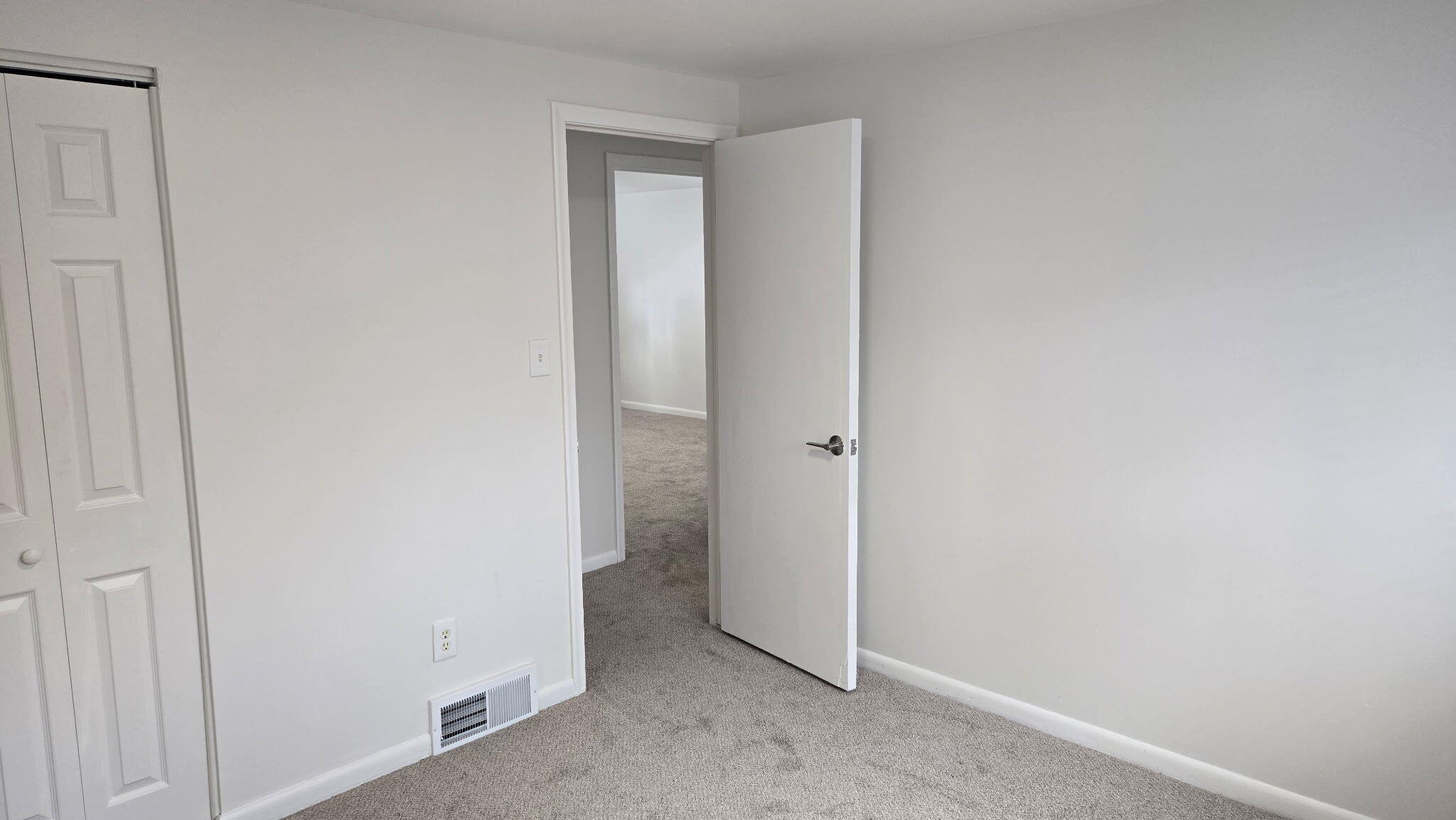 7209 Stonebrook Road West Bloomfield, MI 48322 - Photo 17 of 23 IMG_20250416_203621 (14)