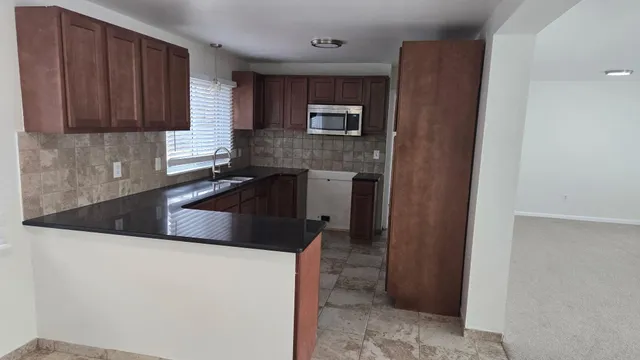 $399,995 | 7209 Stonebrook Road, West Bloomfield, MI 48322