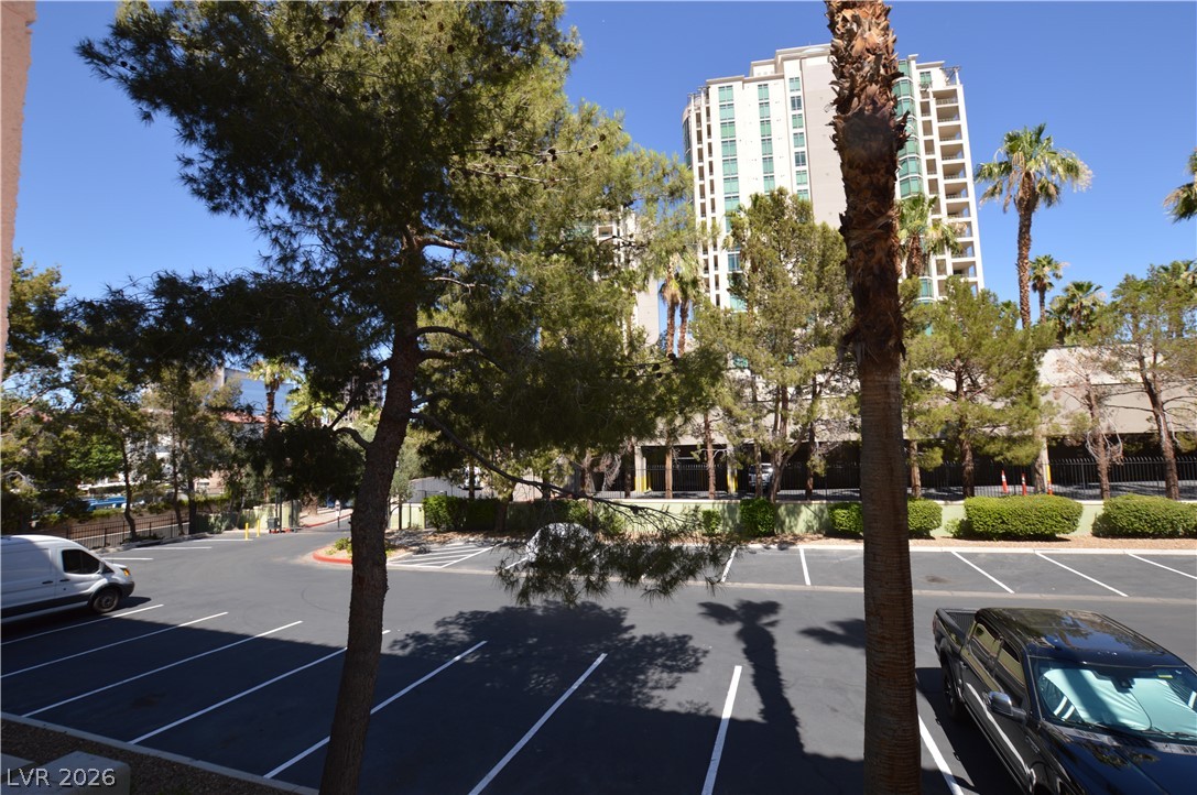 260 East Flamingo Road, Unit 131 Las Vegas, NV 89169 - Photo 4 of 25
