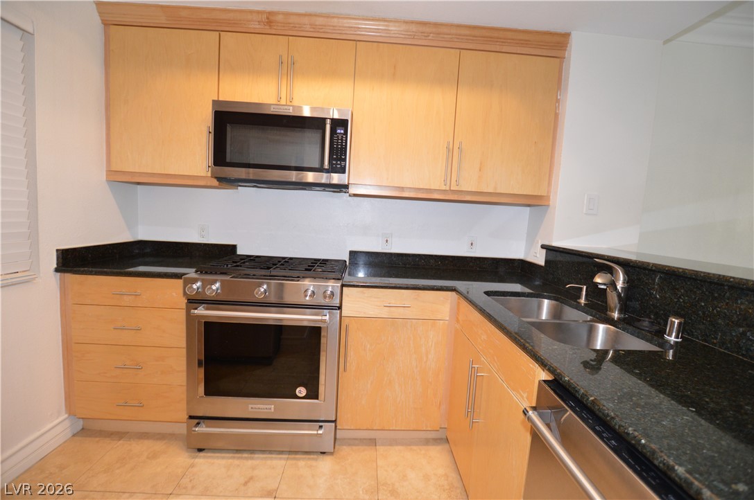 260 East Flamingo Road, Unit 131 Las Vegas, NV 89169 - Photo 9 of 25