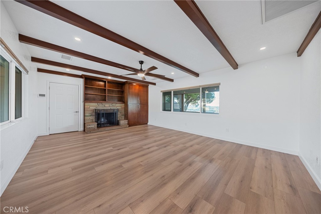 12646 10th Street Yucaipa, CA 92399 - Photo 20 of 72 Living Room
