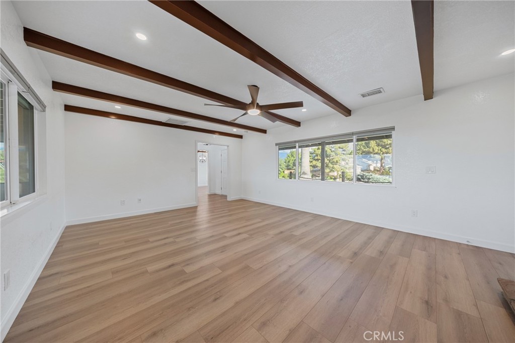 12646 10th Street Yucaipa, CA 92399 - Photo 21 of 72 Living Room