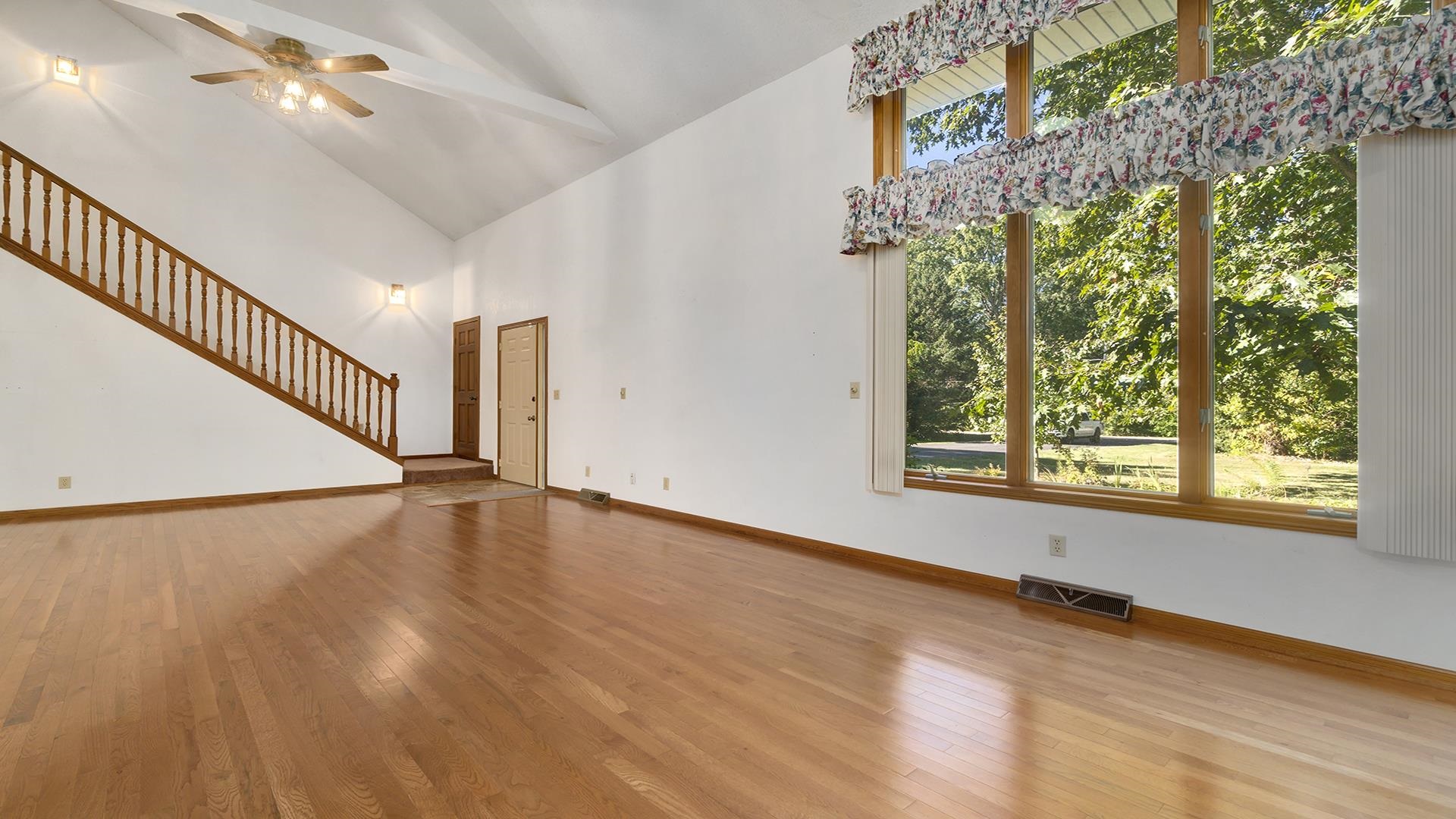 8723 North Hedge Road Byron, IL 61010 - Photo 7 of 52 Gallery Image 7